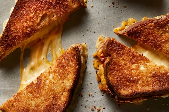 Saxbys at Holy Family University