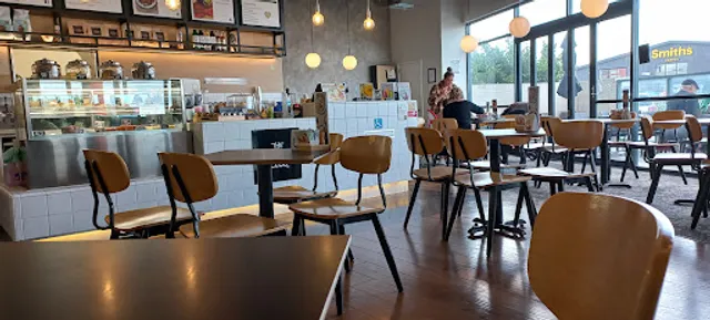 The Coffee Club Dress Smart, Hornby