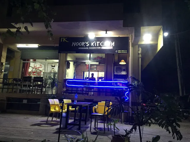 Noor's Kitchen Restaurant