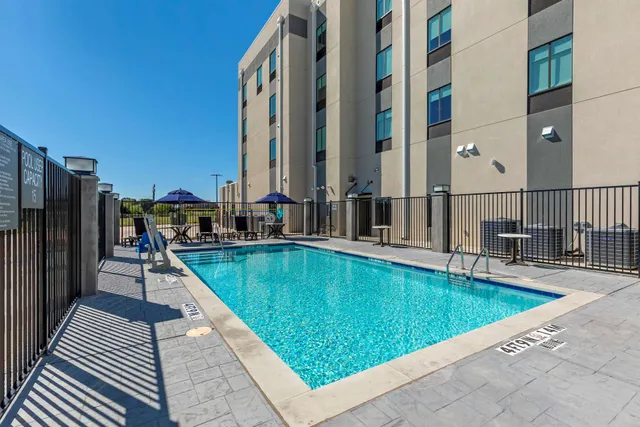 Comfort Inn & Suites Balch Springs - SE Dallas