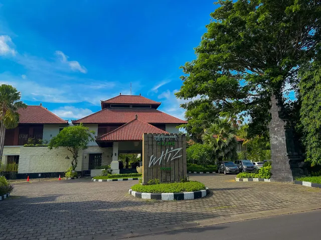 Grand Whiz Hotel Nusa Dua