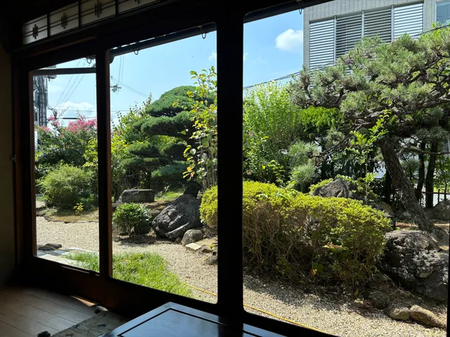 しおのめハウス