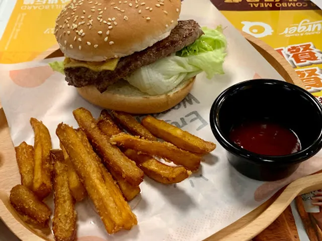 Q Burger 新店建國店(直營)