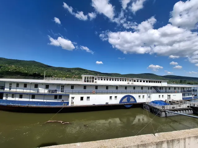 Aquamarina hotel és rendezvényhajó