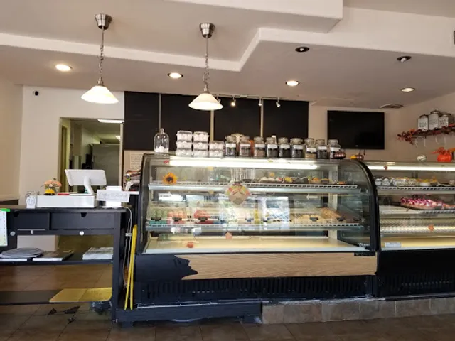 Terzo Bakery & Cafe