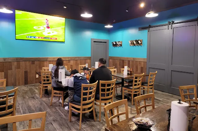 Fish N Tails Oyster Bar