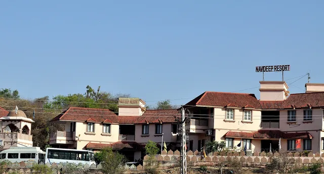 Navdeep Resort