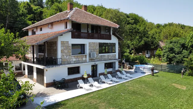 Къща за гости "Стефанови палас"