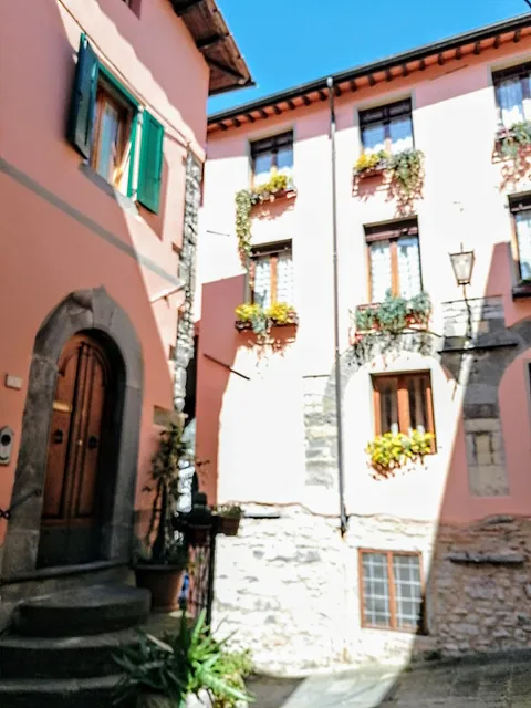 Barga Lucca Centro Storico Con giardino