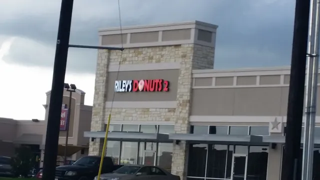 Riley's Donuts1