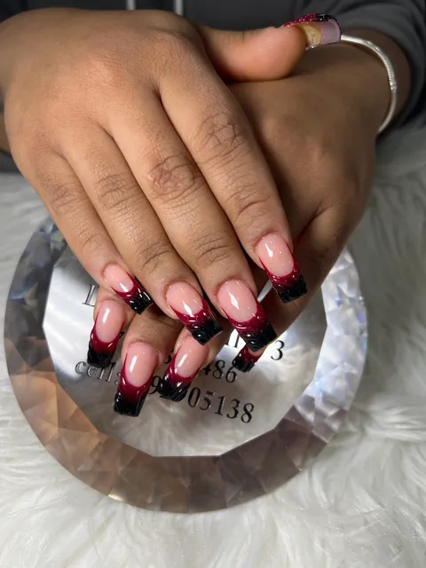 Diamond Pretty Nails