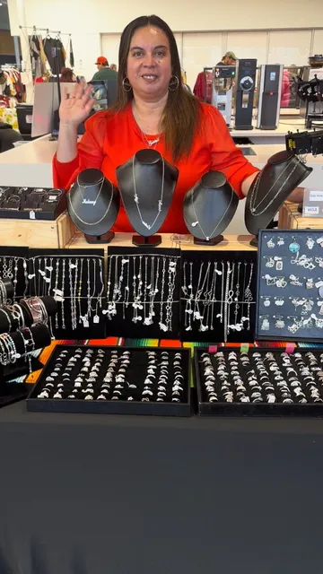 Loayza Elegant Jewlery