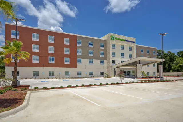 Holiday Inn Express & Suites Houston Nasa - Boardwalk Area by IHG