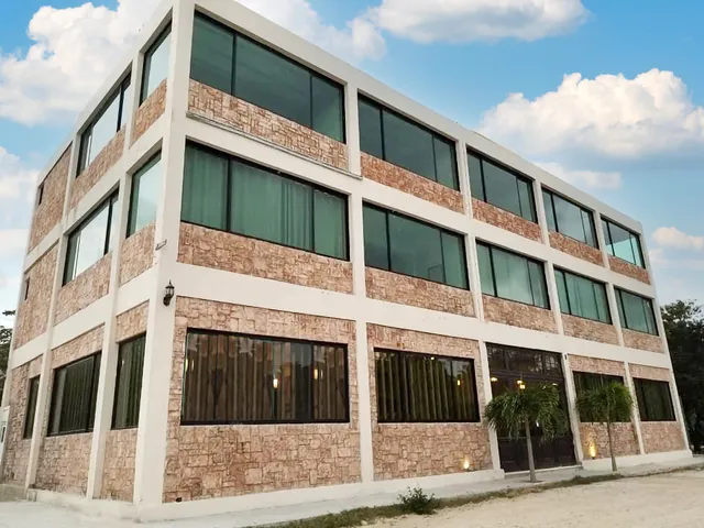 Playa del Carmen Colibrí