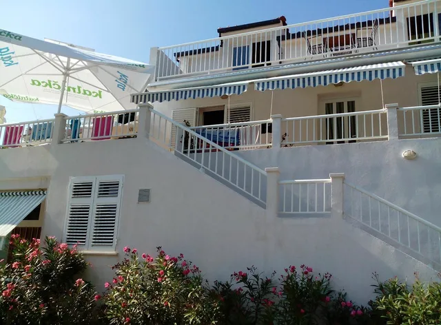 Apartments Velo Lago