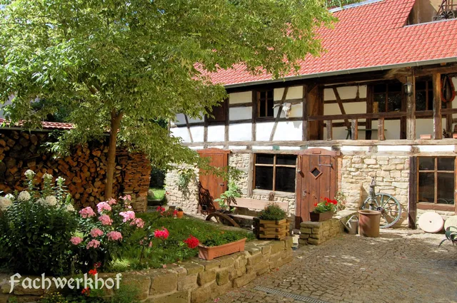Hotel & Guesthouse FOUNTAIN OF BLACK MAN