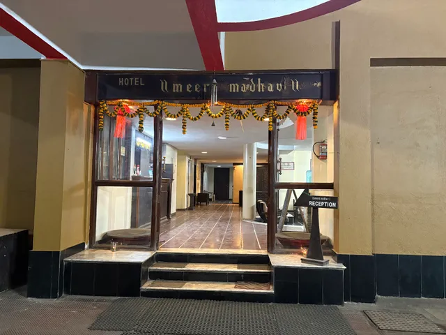 Hotel Meera Madhav