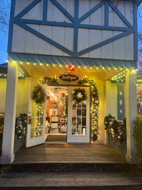 It’s Just Peachy Boutique