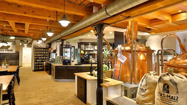 Kulmbacher Kommunbräu e.G. Brauerei, Gastwirtschaft & Biergarten