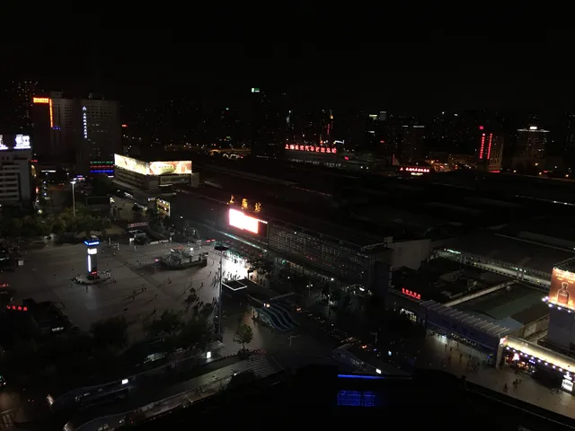 Grand Mercure Shanghai Zhongya by Accor Parking Lot