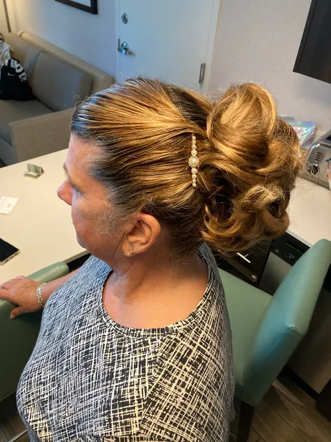 Happy Hair Salon - Mobile Stylist