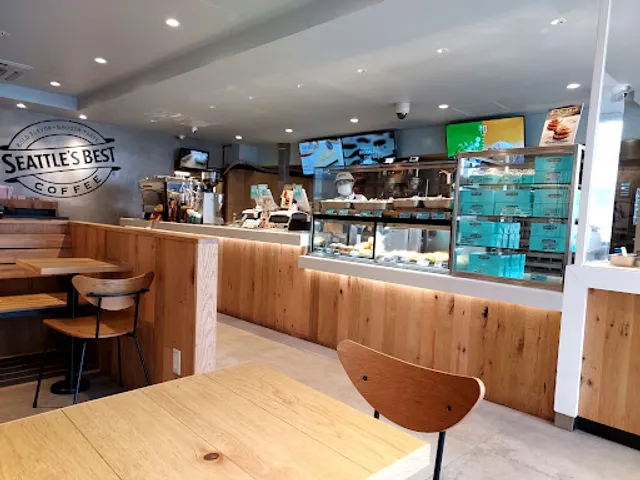 Cinnabon / Seattle's Best Coffee Roppongi Shop