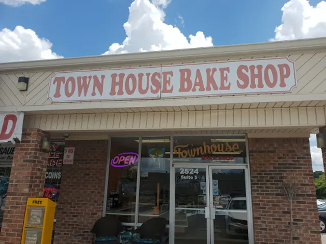 Town house bake shop