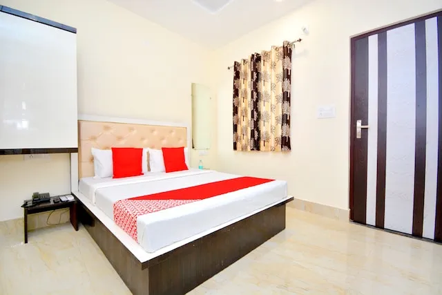 OYO 41151 Cj Cottage