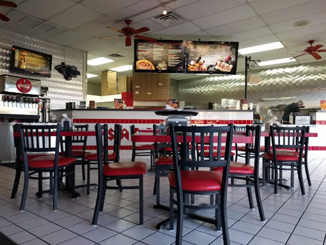 Rihanas Pizza & Wings