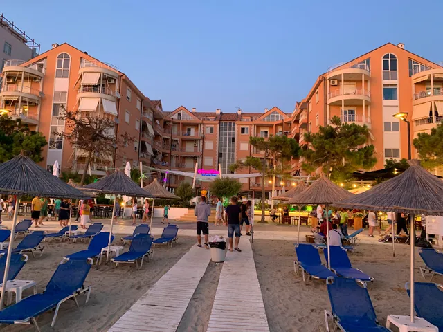 Giardino Beach Bar