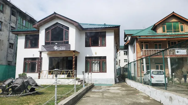 Hotel pahalgam divine