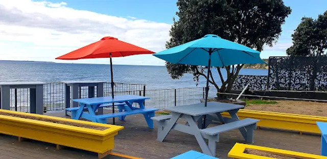 Maketu Beachside Cafe, Restaurant & Takeaways