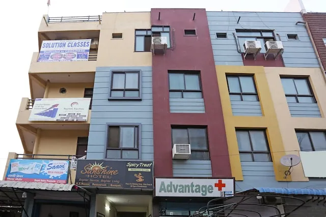 OYO 10294 Hotel Sunshine