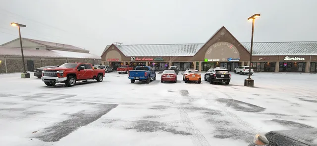 Marketplace At Lone Oak