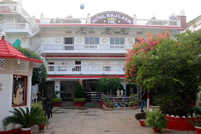 Hotel Raj Laxmi