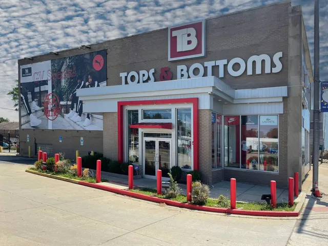 Tops and Bottoms Bellwood