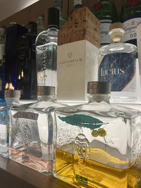 T2Trenta2 Pizzeria Gintoneria