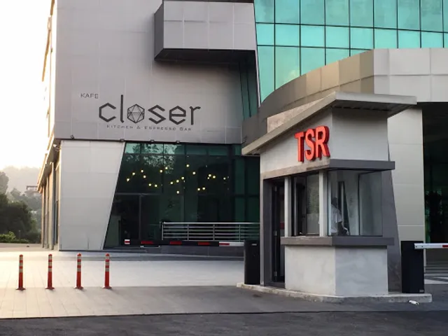 Closer Kitchen & Espresso Bar