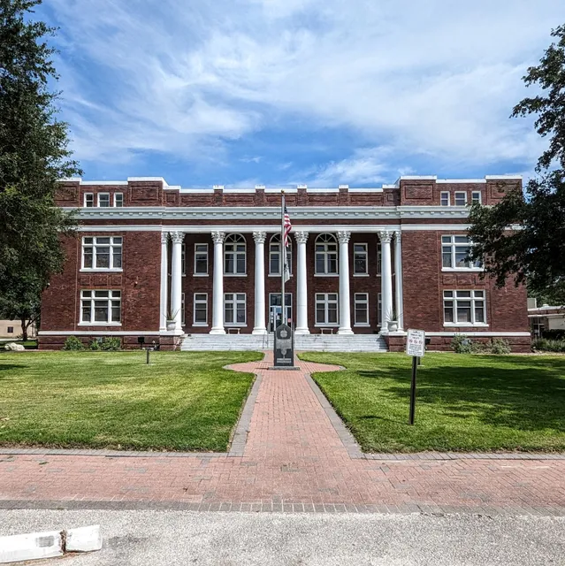 Live Oak County Courthouse