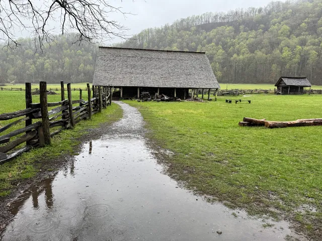Oconaluftee River Trailhead