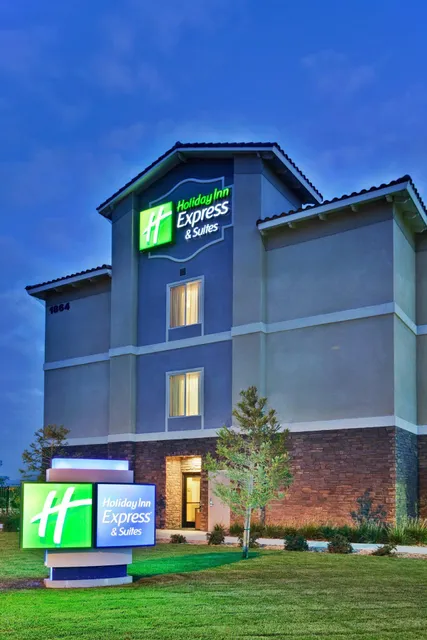Holiday Inn Express & Suites Beaumont - Oak Valley by IHG