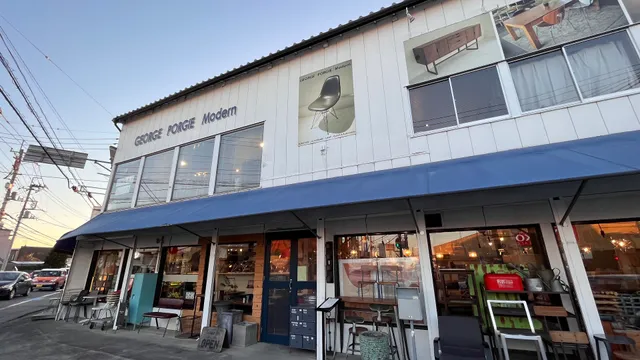 GEORGE-PORGIE-Modern