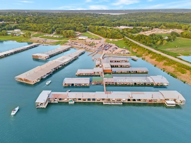 Rock Creek Marina & Resort