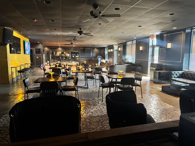 Thirty 5 Bar & Grill