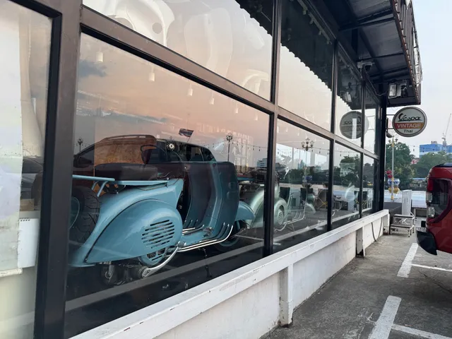 Vintage Vespa Thailand