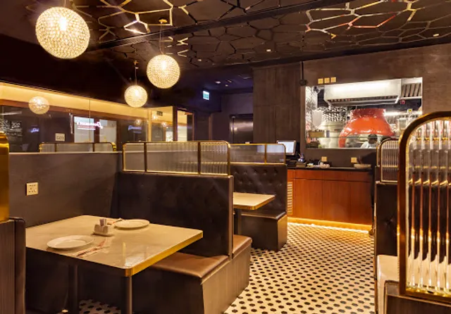 Ebeneezer's Restaurant & Bar (Tung Chung) | Halal Certified