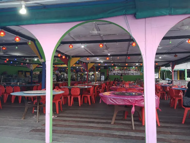 Kukup Restoran High King Seafood 海晶海鲜楼