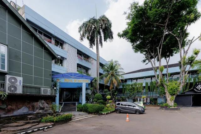 RedDoorz Plus near Kebayoran Baru Blok S