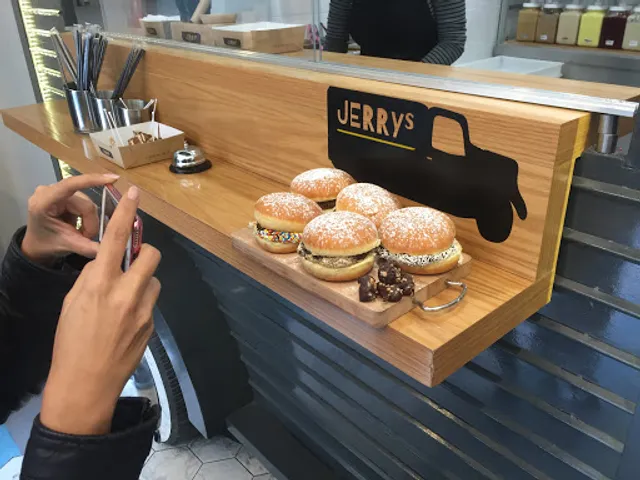 Jerry's Τhe Sweet Foodtruck