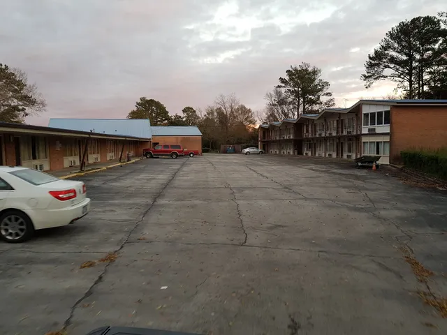Palace Motel